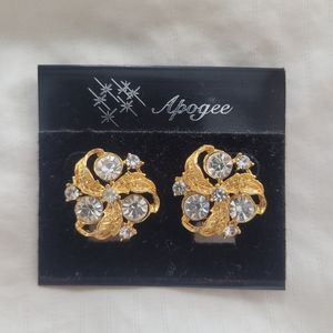 NWT Rhinestone Gold Toned Old Hollywood Glam Clip On Earrings Apogee